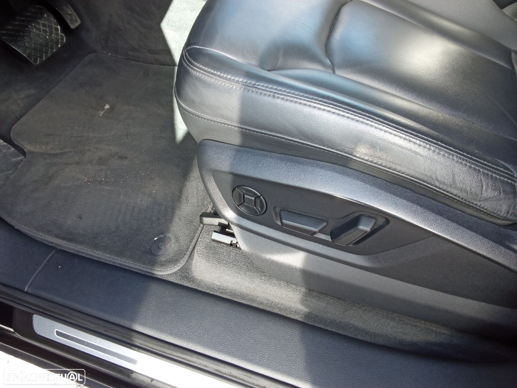 Audi Q7 55 TFSIe quattro Tiptronic - 28