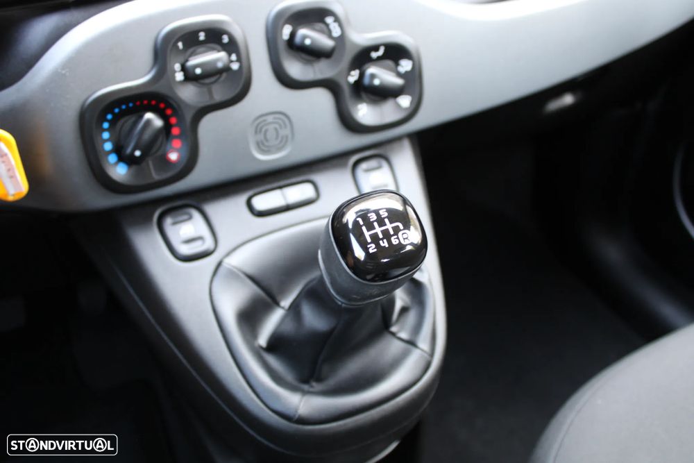 Fiat Panda 1.0 Hybrid City Cross - 24