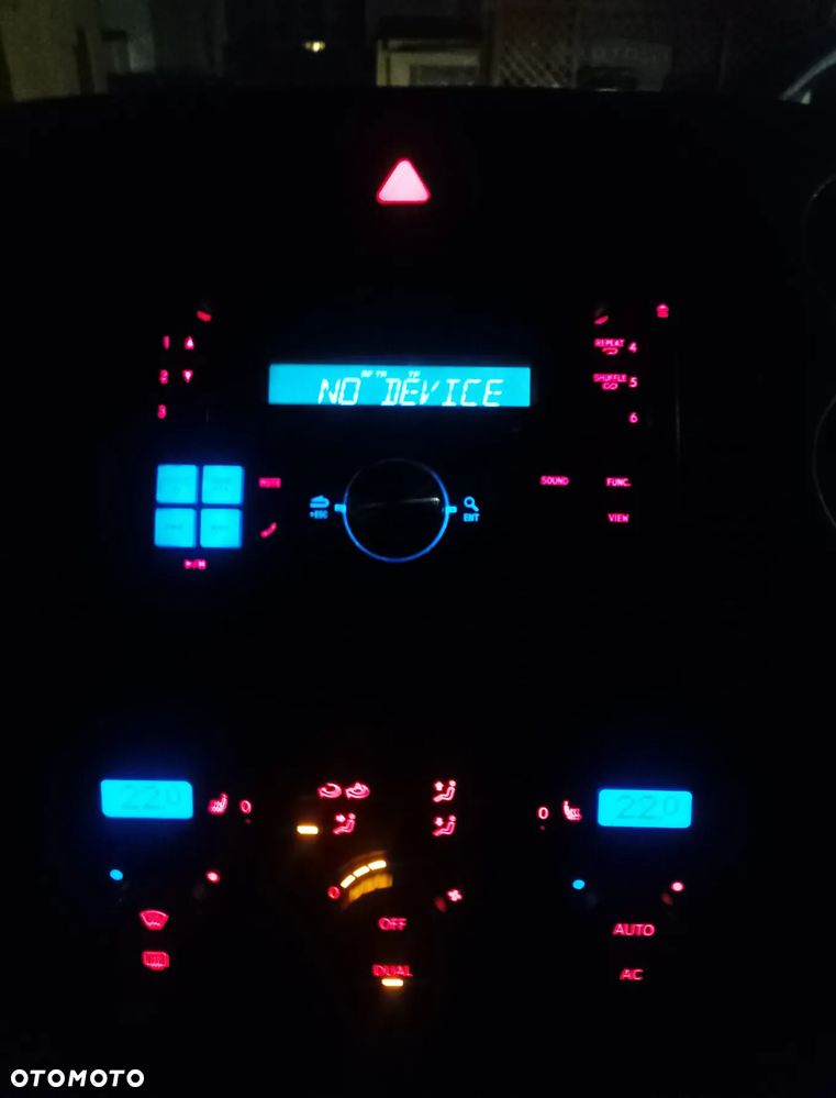 Volkswagen Golf Plus 1.4 TSI United - 23