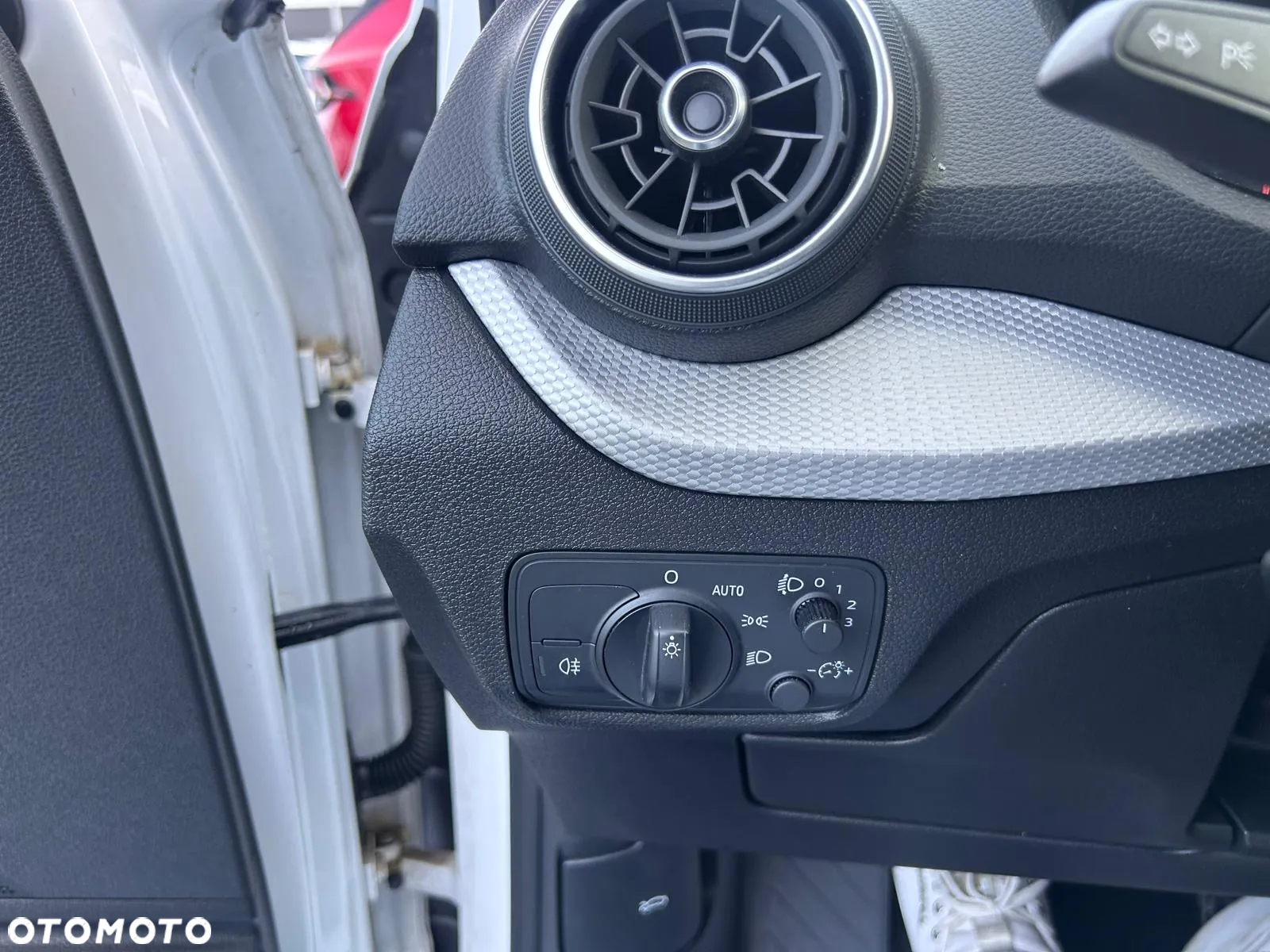 Audi Q2 30 TFSI - 16