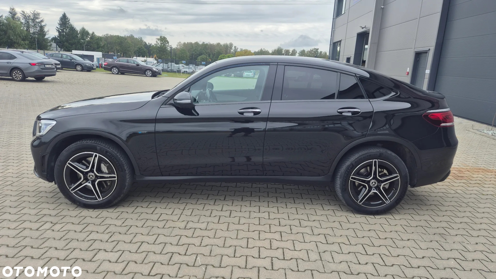 Mercedes-Benz GLC GLC-Coupe 300 de 4Matic 9G-TRONIC AMG Line - 4