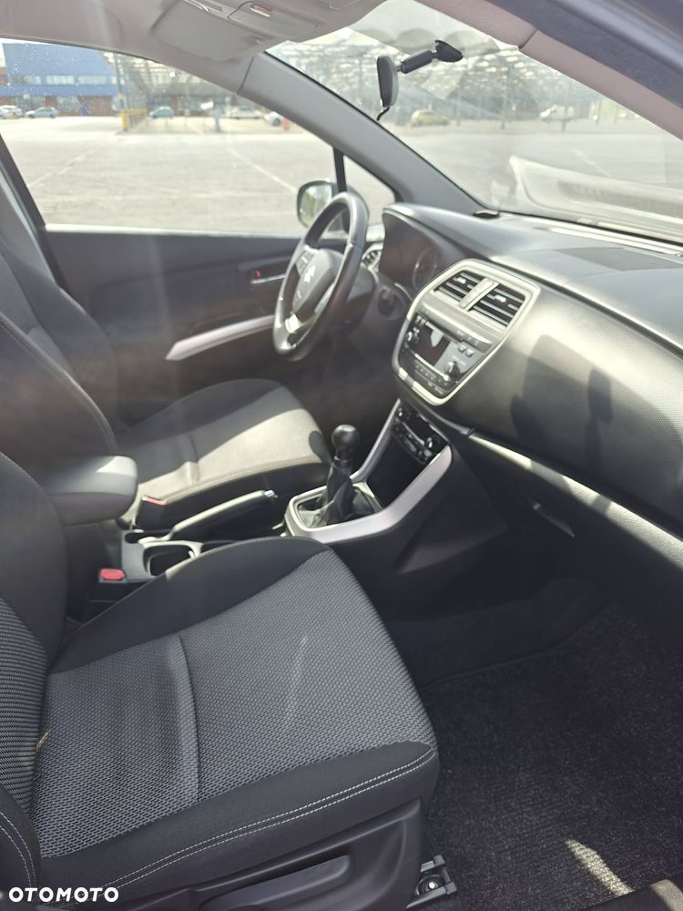 Suzuki SX4 S-Cross - 14