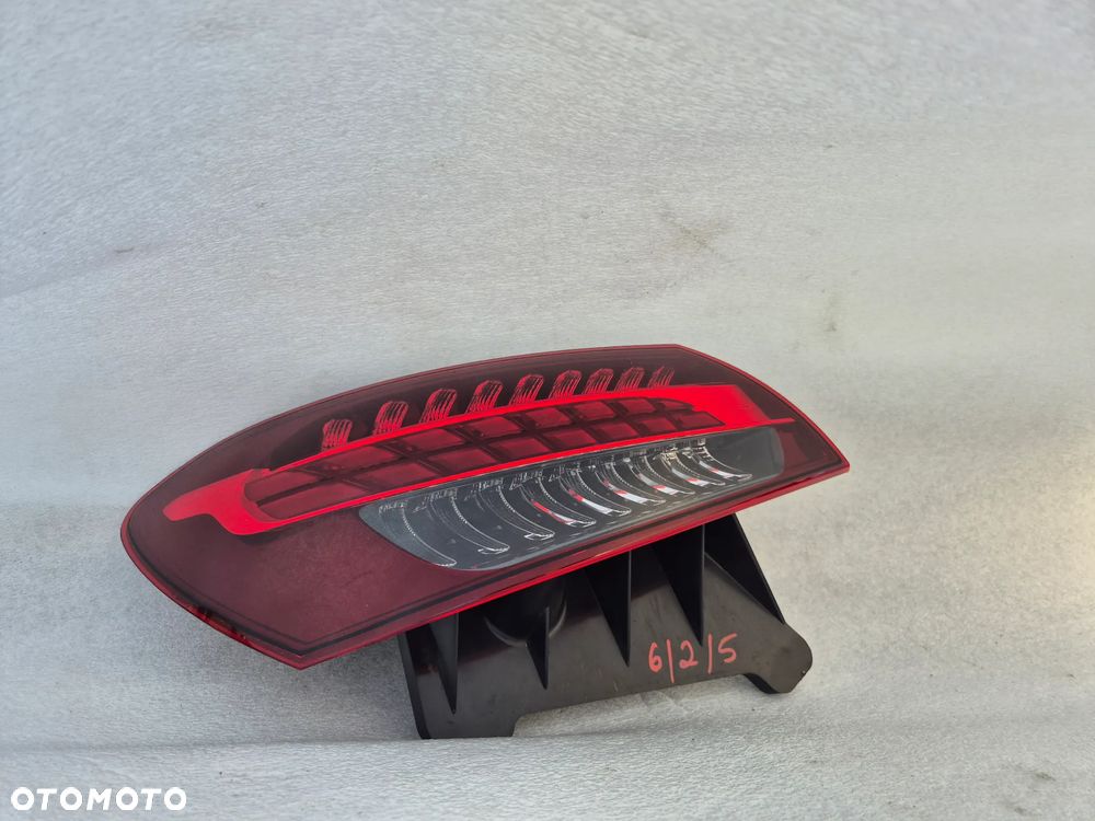 Lampa  lewy tył Mercedes E Klasa W213 Sedan A2139065109 - 2