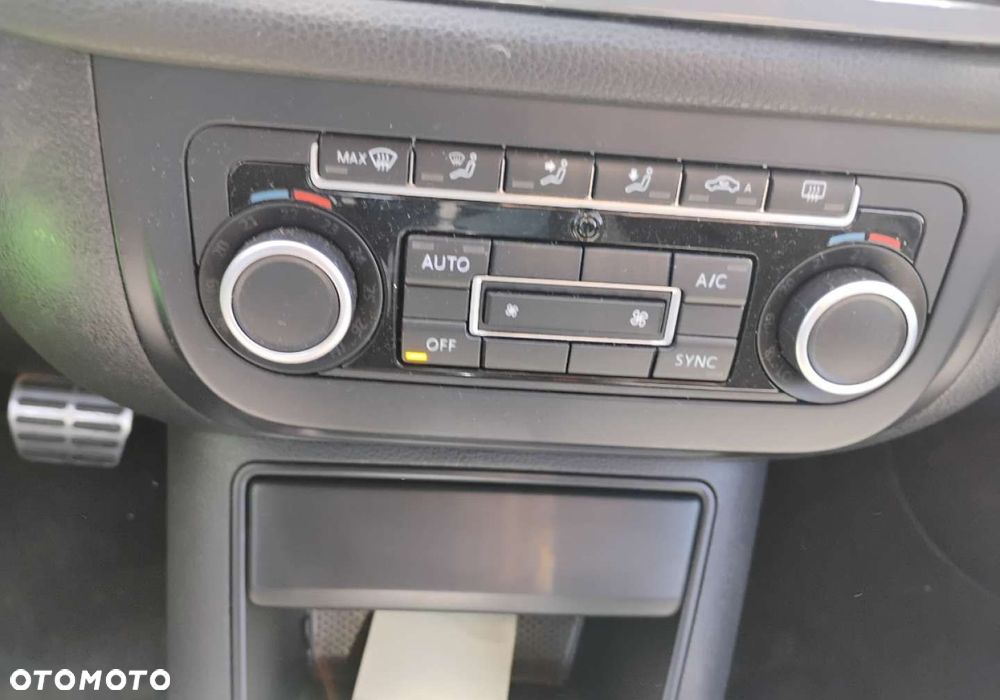 Volkswagen Tiguan - 16