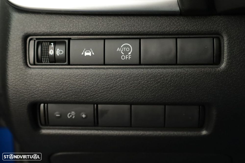 Nissan Qashqai 1.3 DIG-T N-Connecta LED - 20