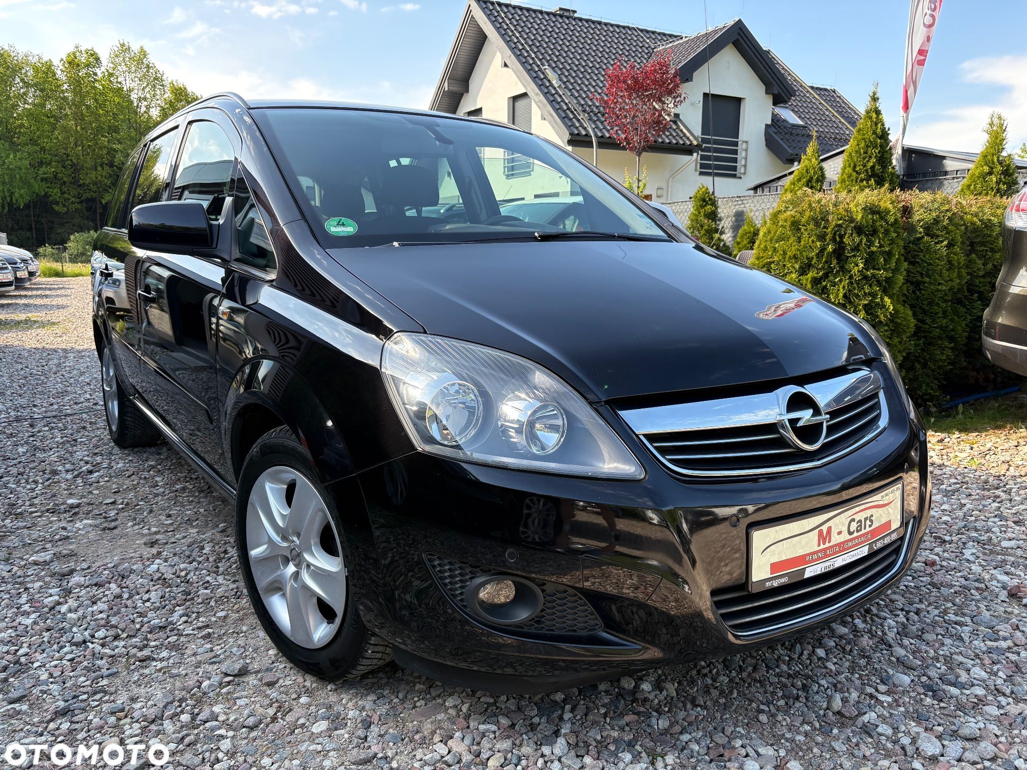 Opel Zafira 1.8 Cosmo - 1