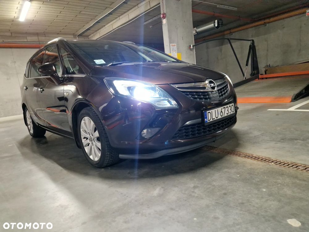 Opel Zafira 2012 photo 2