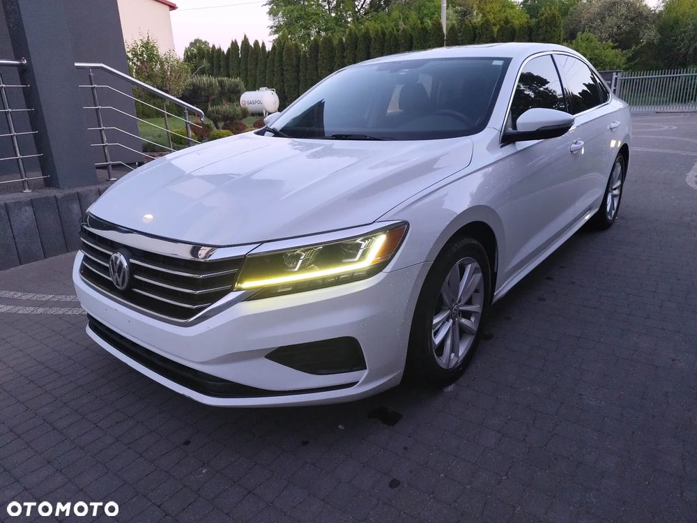 Volkswagen Passat 2.0 TSI BMT Comfortline DSG - 2