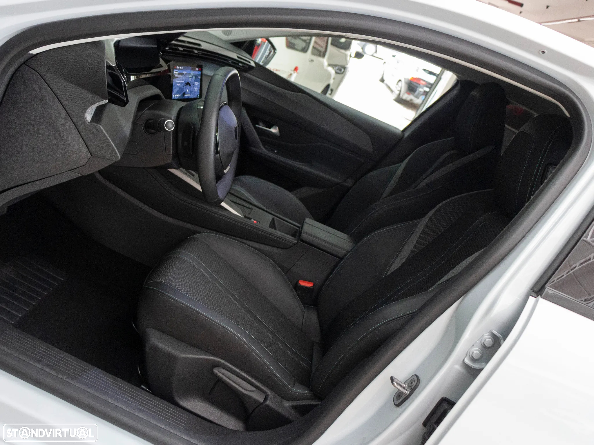 Peugeot 308 SW 1.2 PureTech Allure EAT8 - 18