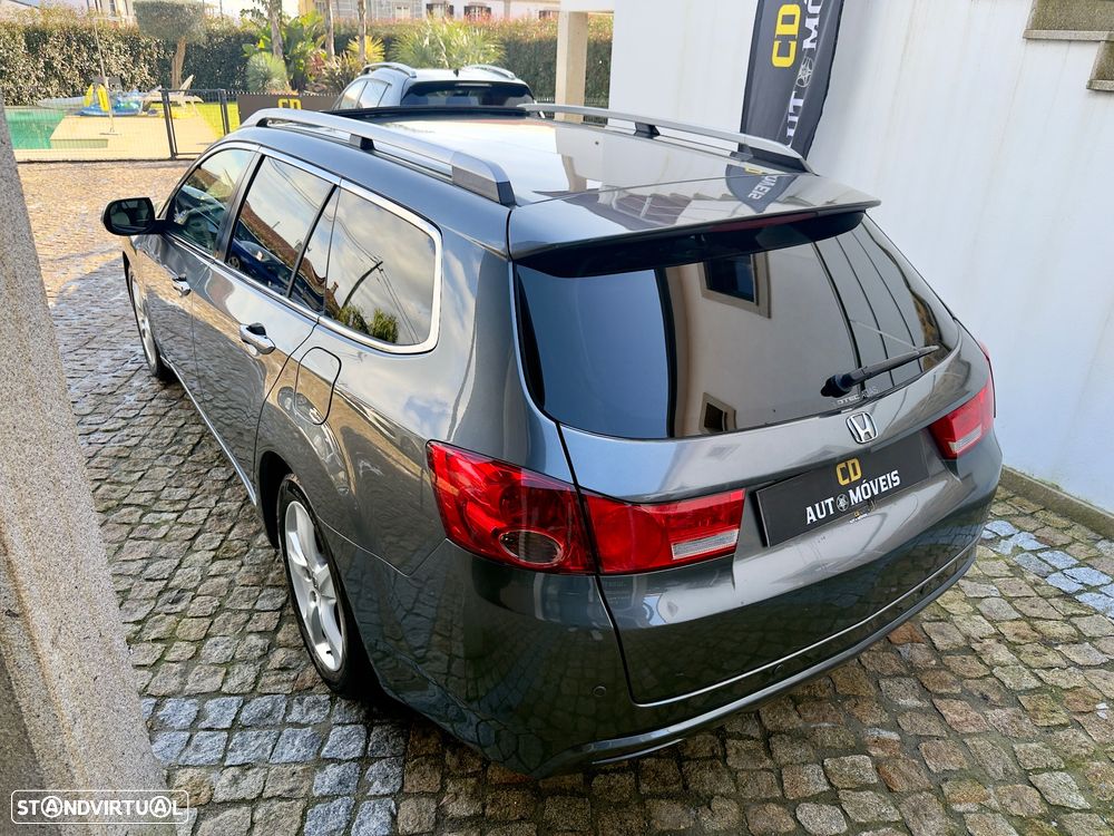 Honda Accord Tourer 2.2 i-DTEC Executive Navi E.Limitada - 21