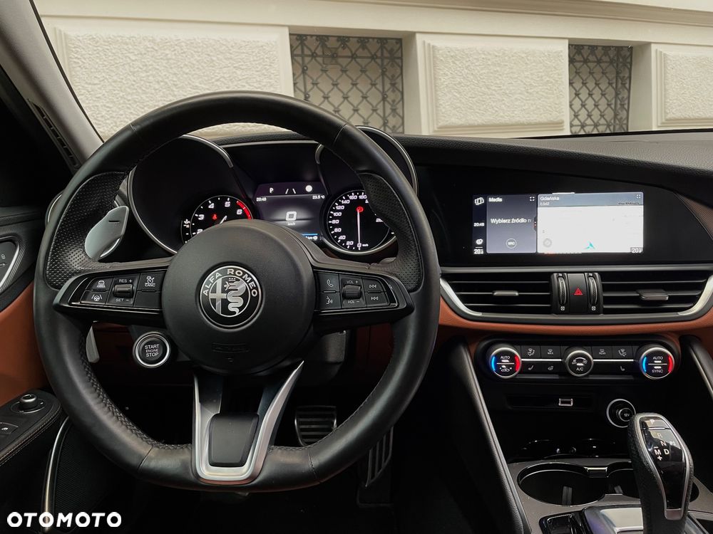 Alfa Romeo Giulia 2.0 Turbo Veloce - 6