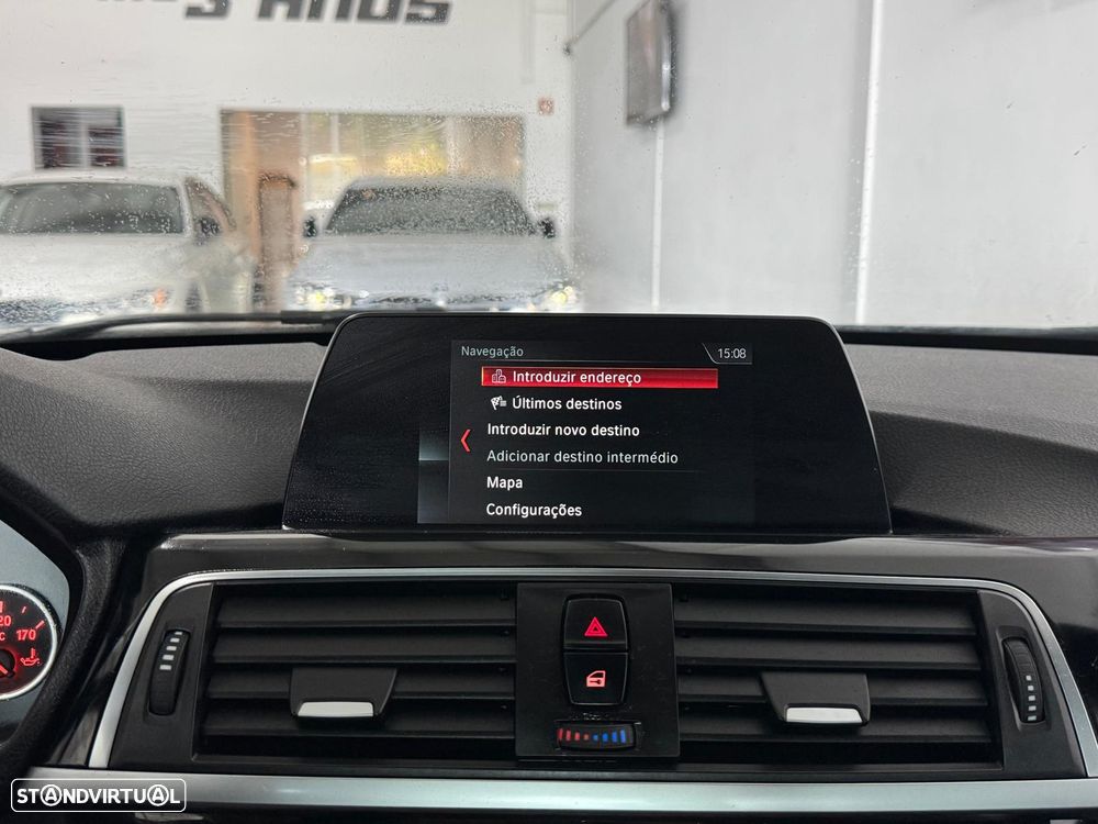 BMW 330 e iPerformance Pack M - 20