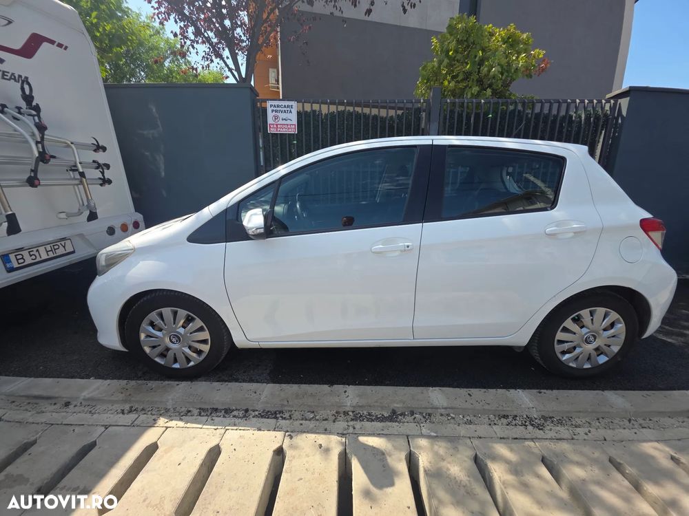 Toyota Yaris - 10
