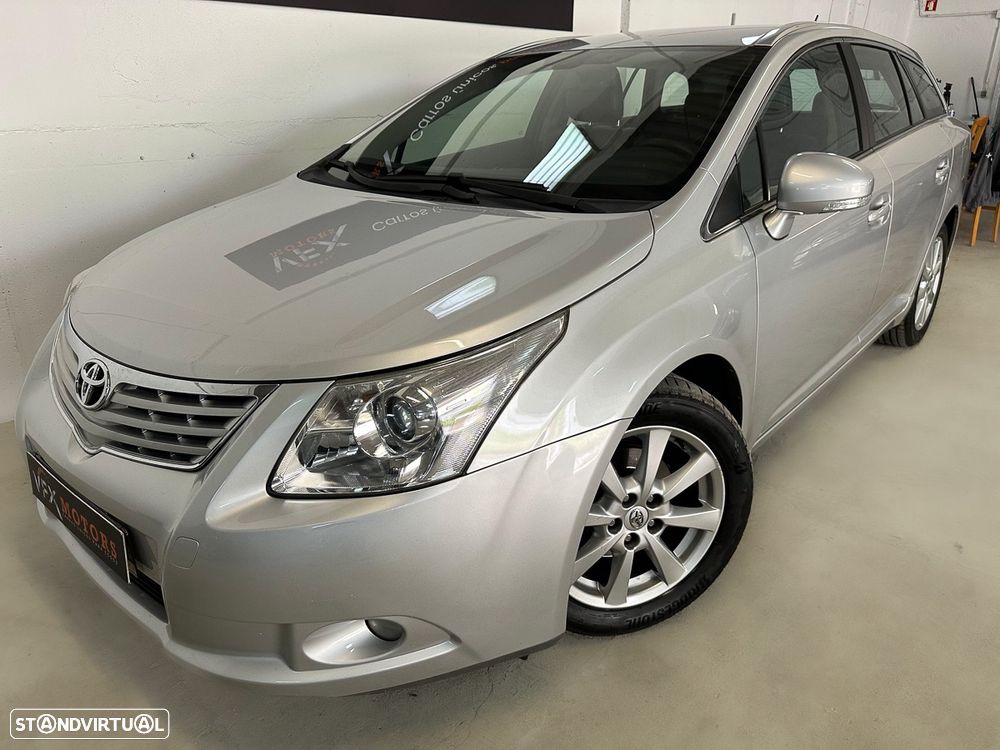 Toyota Avensis SW 2.0 D-4D Exclusive +Pele+GPS - 29