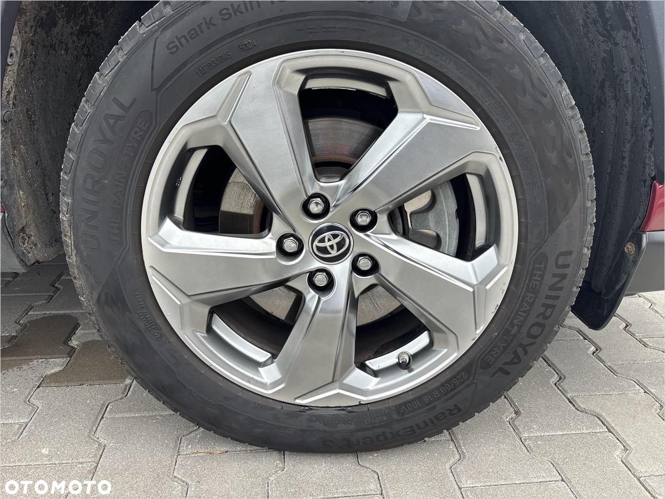 Toyota RAV4 - 18