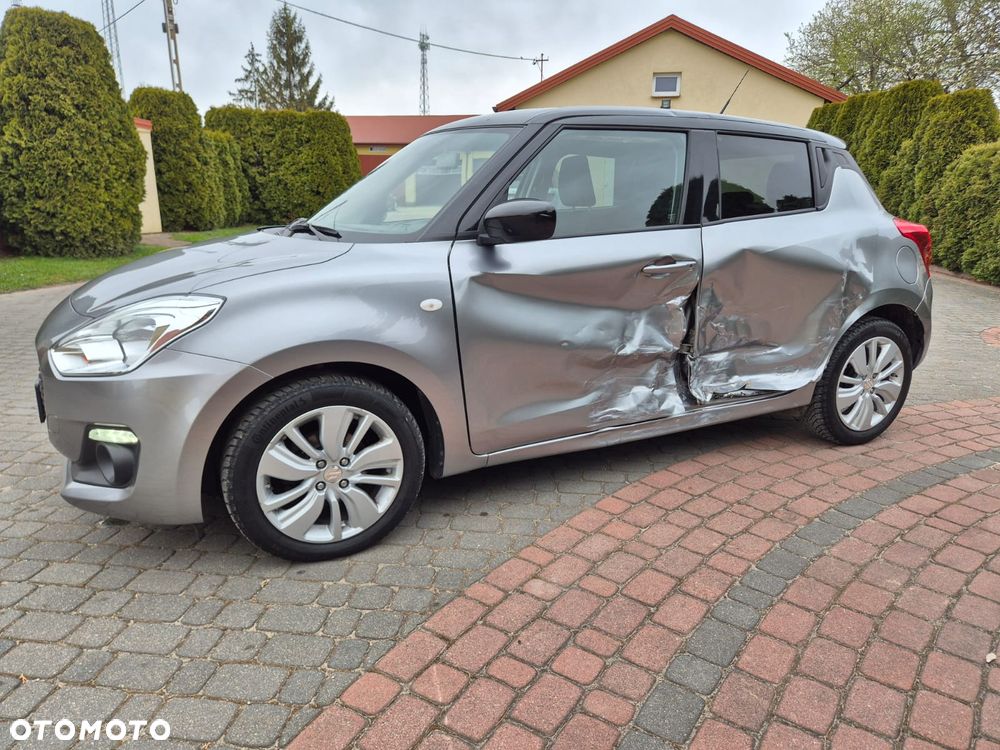 Suzuki Swift 1.2 SHVS Premium Plus - 4