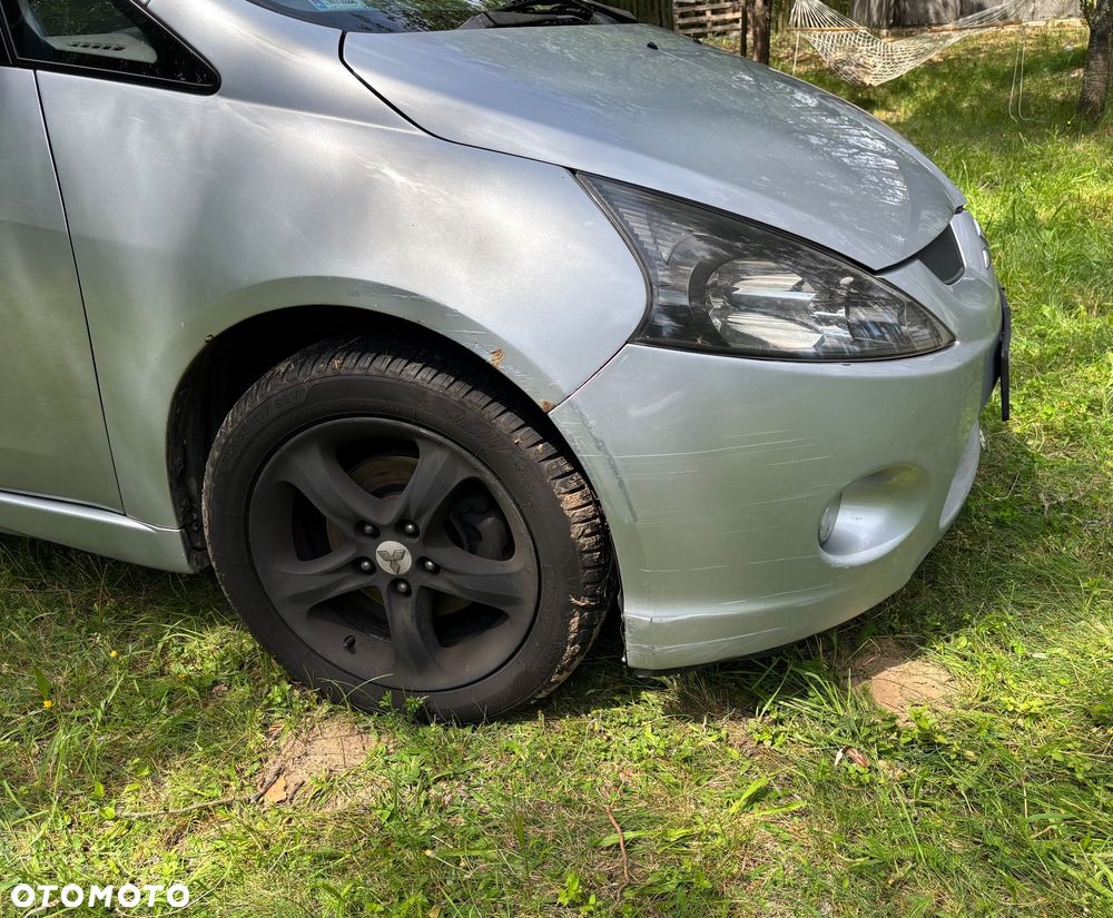 Mitsubishi Grandis - 6