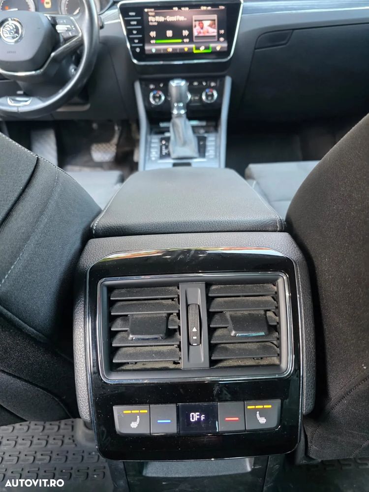 Skoda Superb 2.0 TDI DSG Style - 8