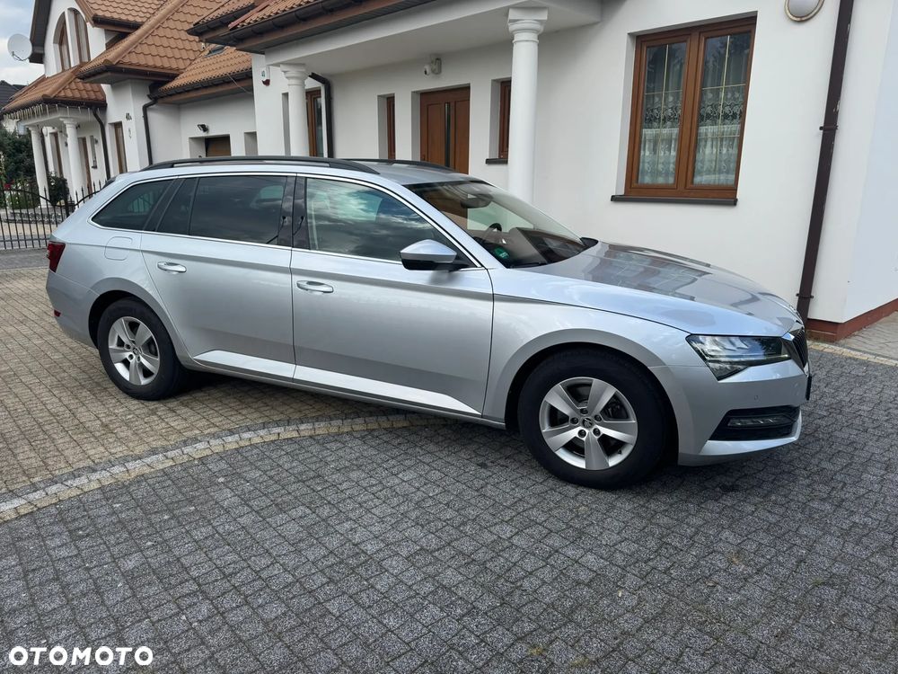 Skoda Superb 2.0 TDI DSG Ambition - 2