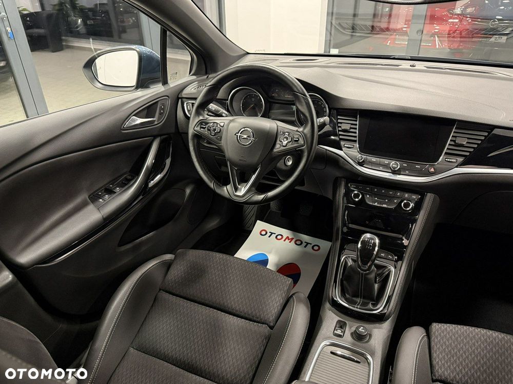 Opel Astra 1.4 Turbo Innovation - 32