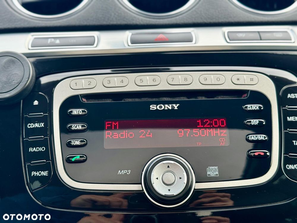 Ford S-Max 2.0 TDCi DPF Titanium X - 28