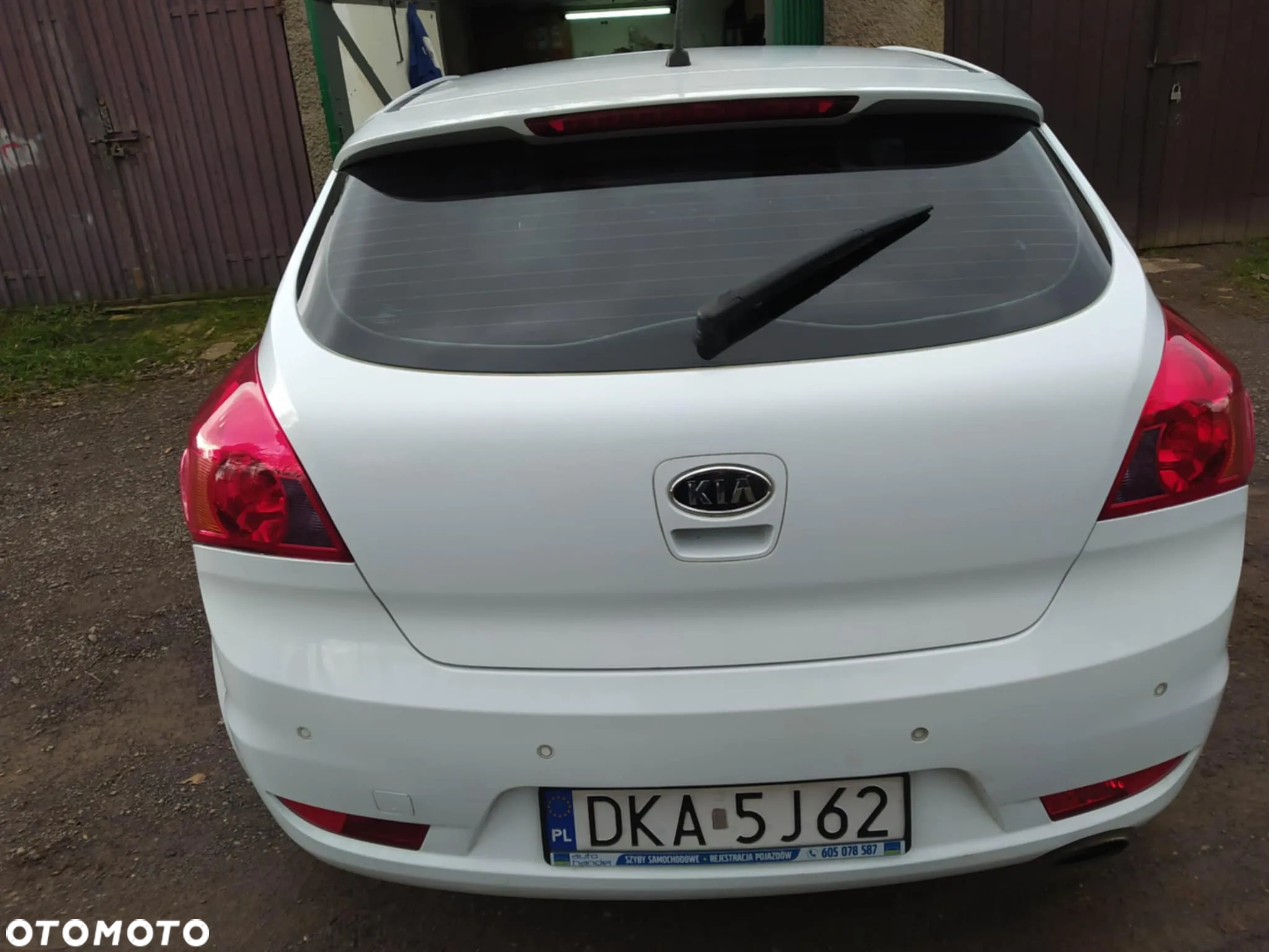 Kia ProCeed - 10