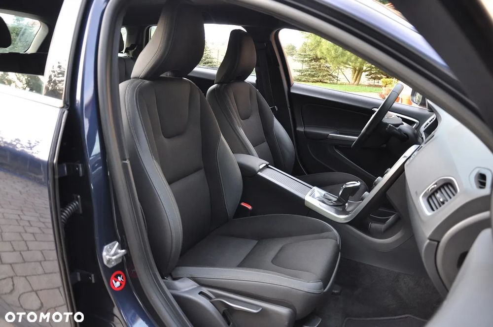 Volvo V60 D4 Geartronic - 21