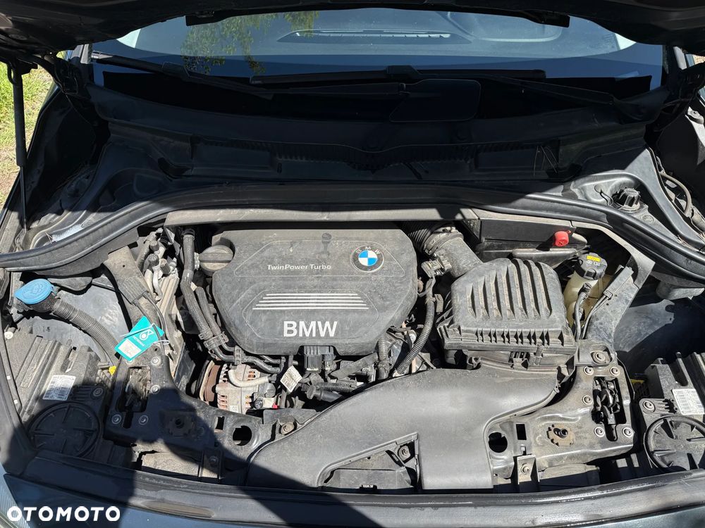 BMW Seria 2 216d - 12
