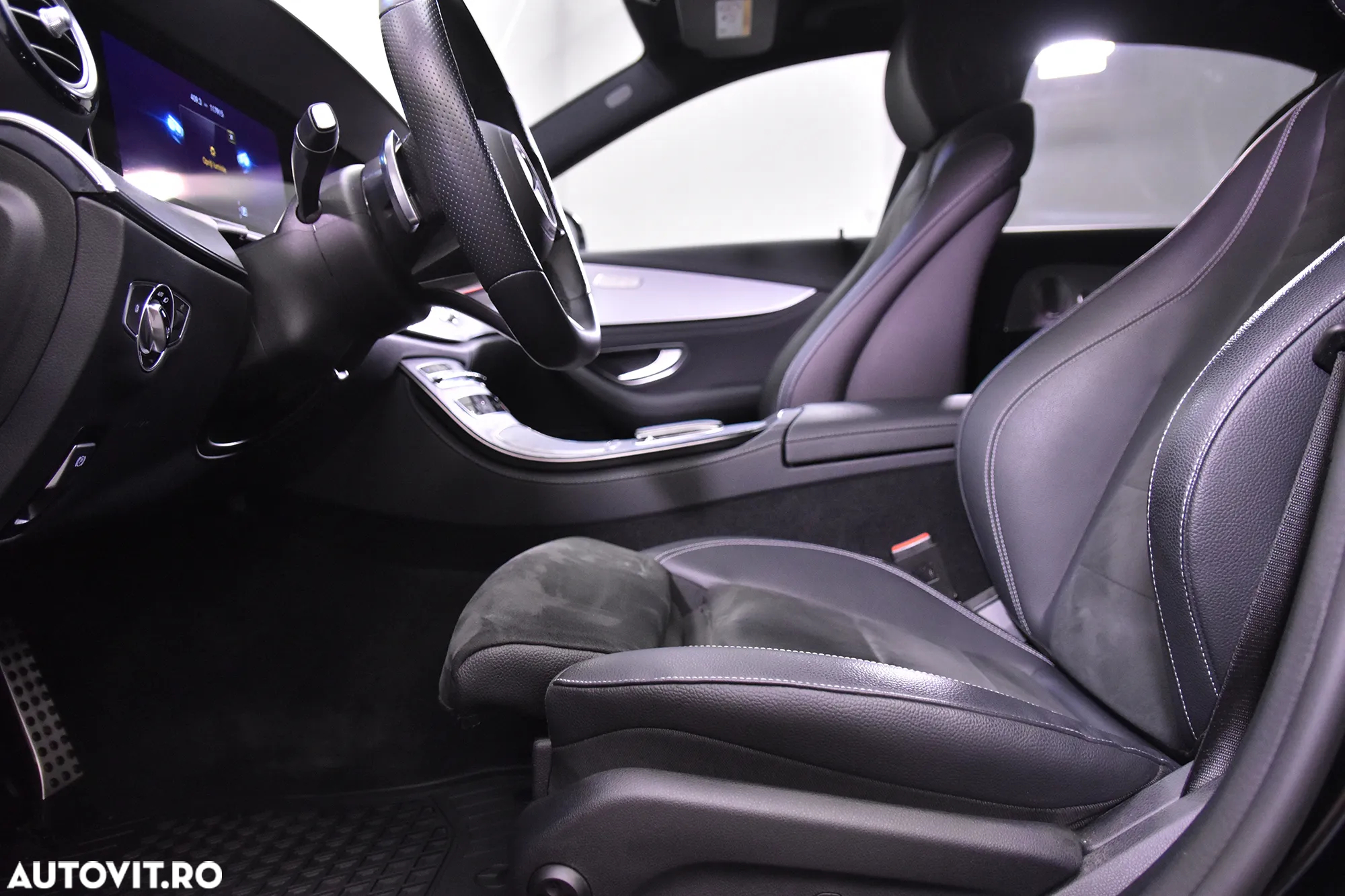 Mercedes-Benz E 220 d 9G-TRONIC AMG Line - 23