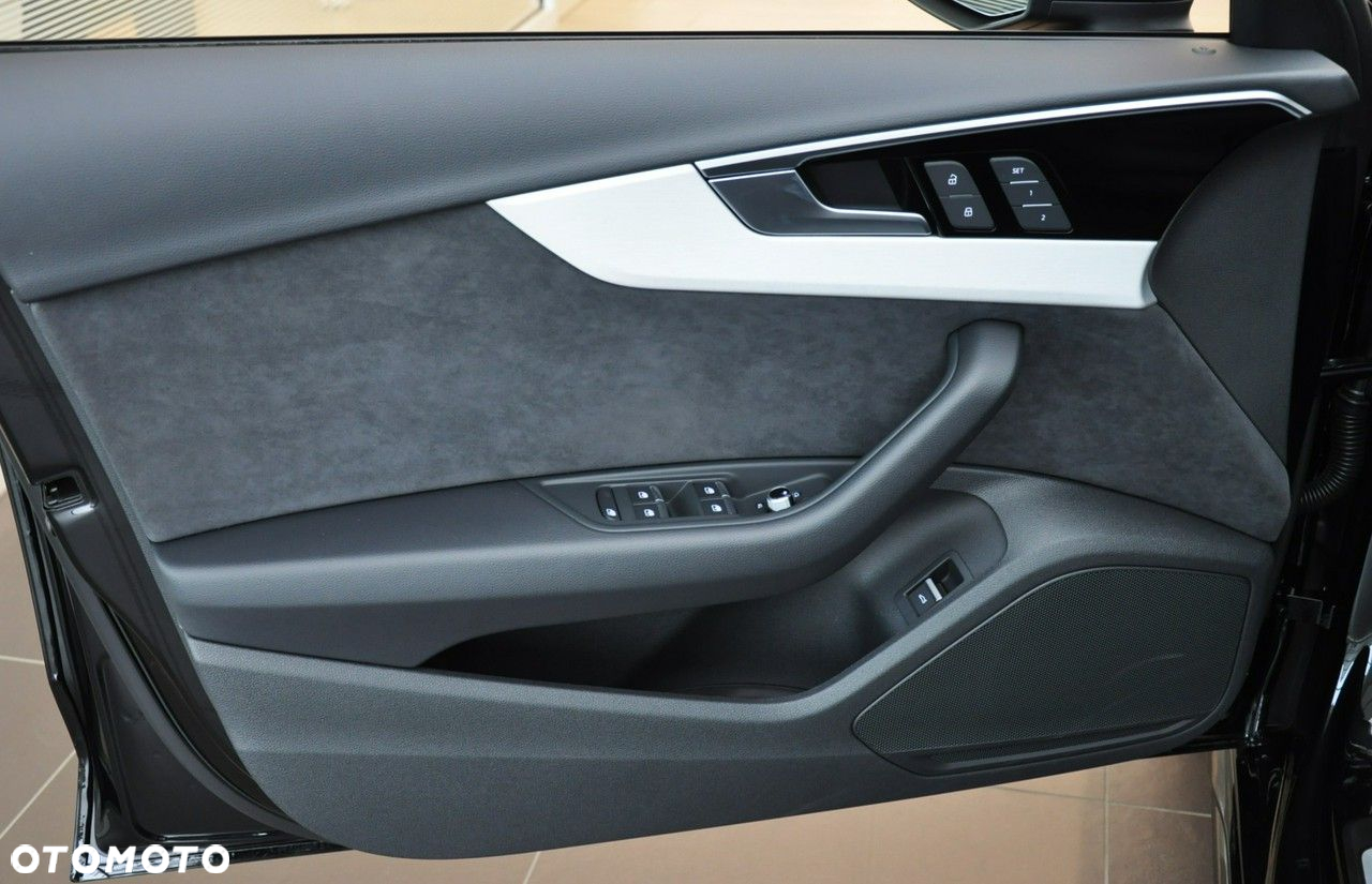 Audi A4 - 24