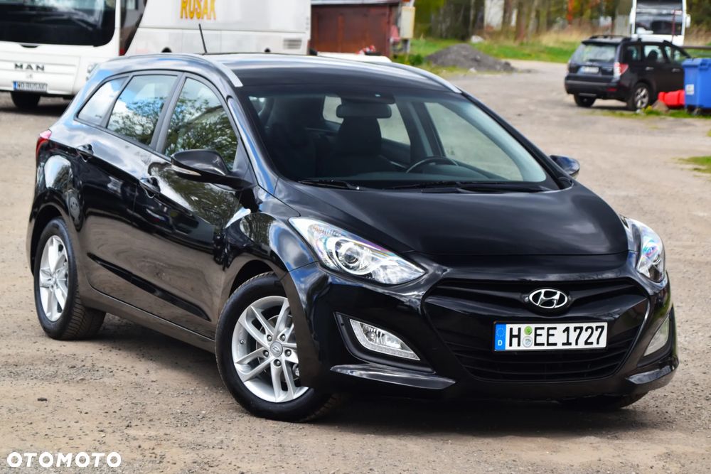 Hyundai i30 blue 1.6 CRDi Trend - 26