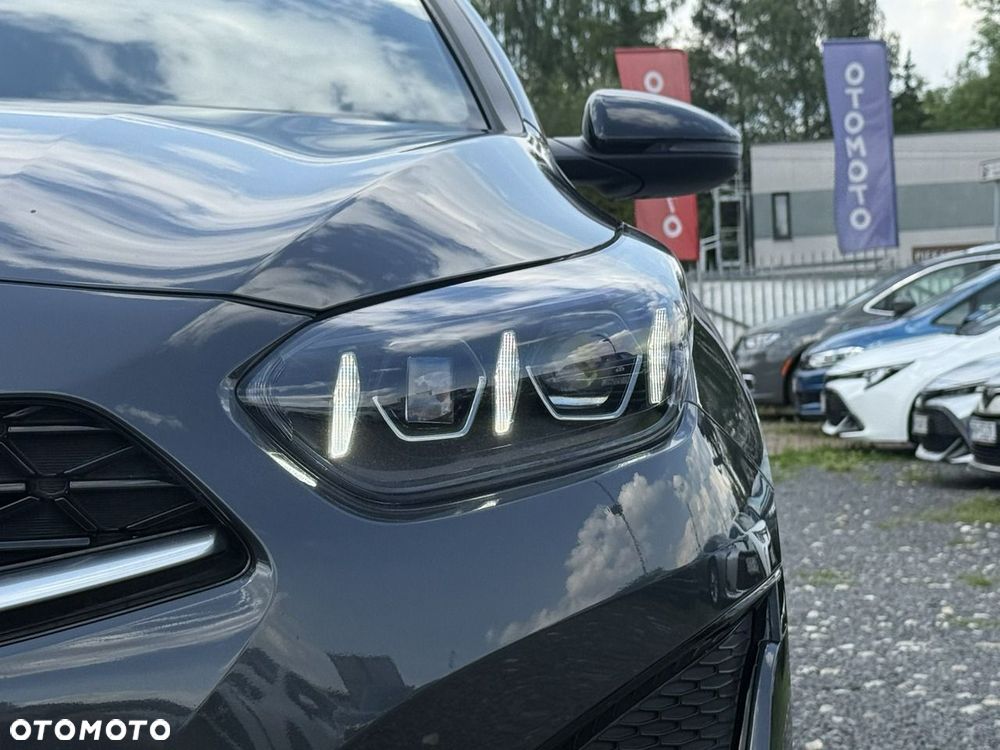 Kia ProCeed 1.5 T-GDI GT Line - 4