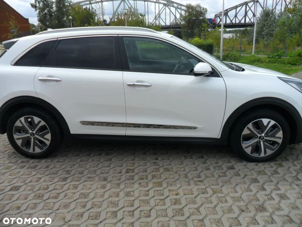 Kia Niro e-Niro 64kWh L - 4