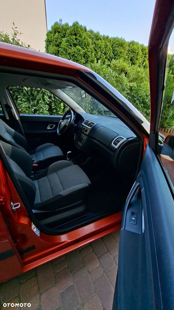Skoda Fabia 1.2 HTP Cool Colour Edition - 19