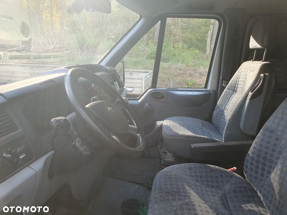 Ford Transit - 4