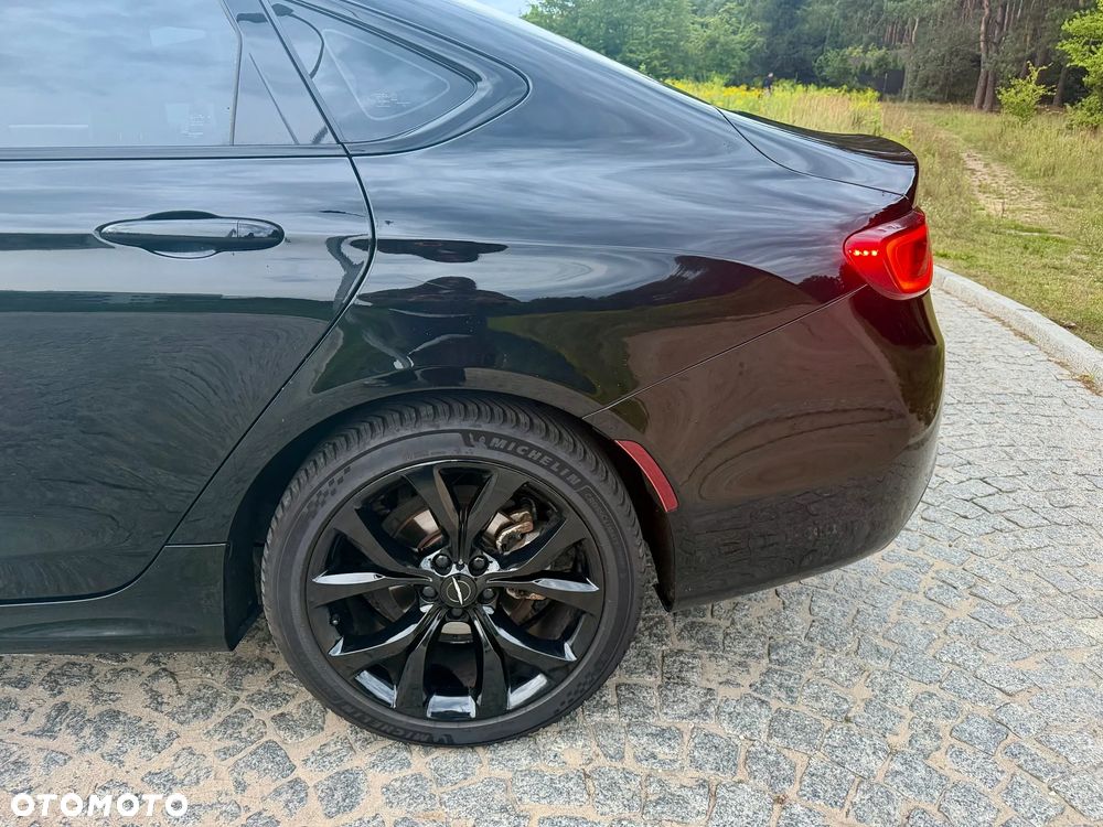 Chrysler 200 - 12