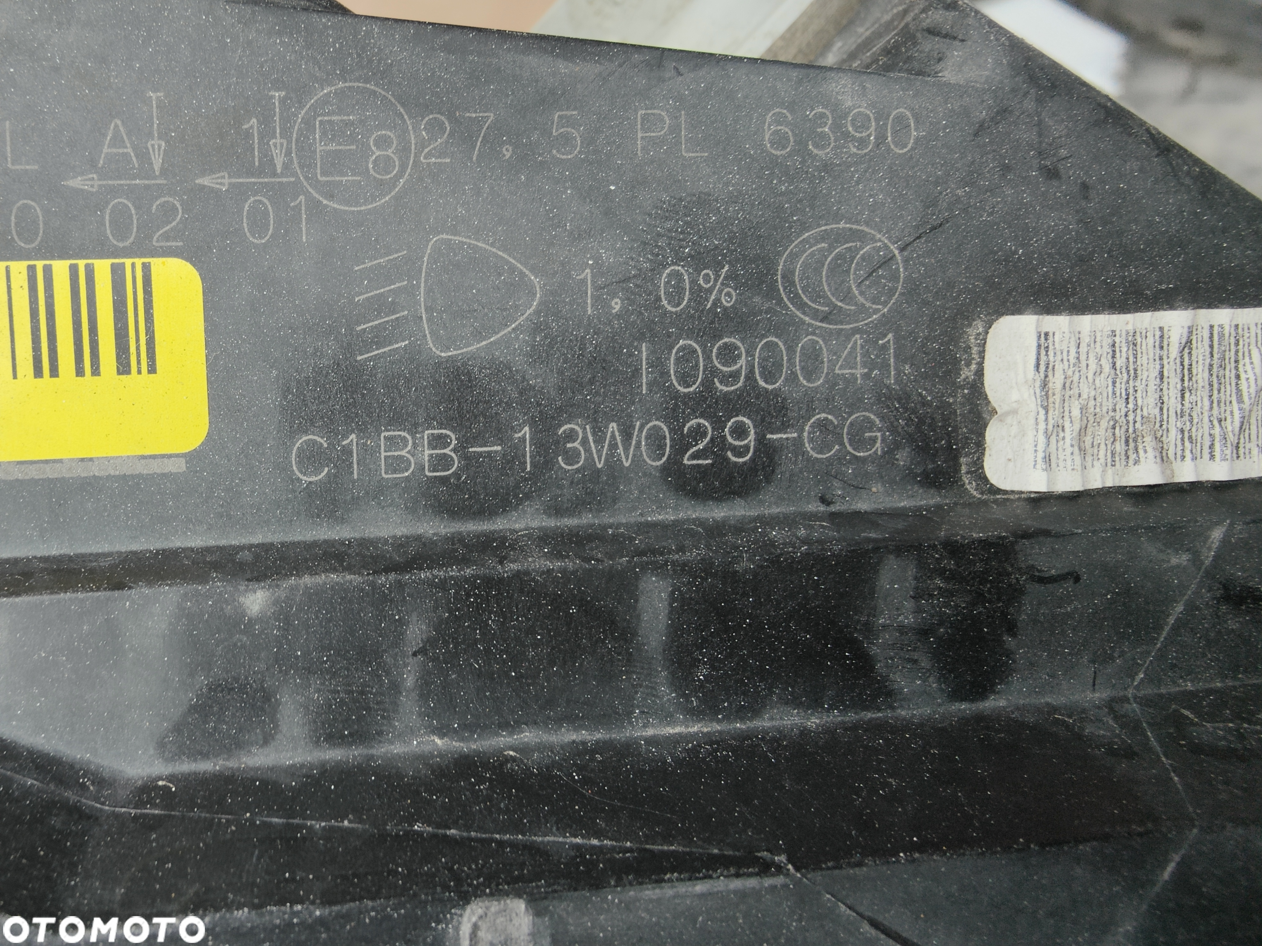 Ford Fiesta MK7 lift OE C1BB-13W030-CG lampa przednia prawa - 4