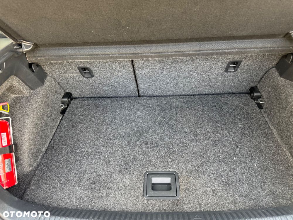 Volkswagen Polo 1.2 TSI Style - 30