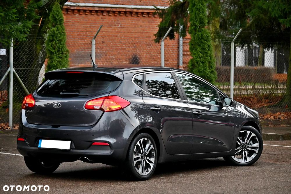 Kia Ceed 1.6 GDI DCT Spirit - 14