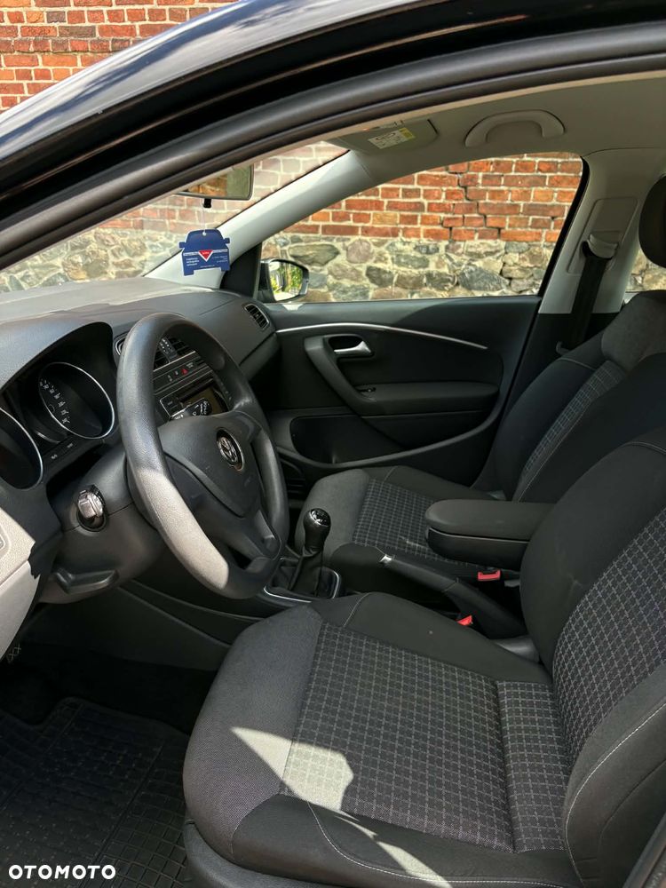 Volkswagen Polo 1.4 TDI BMT Comfortline - 8