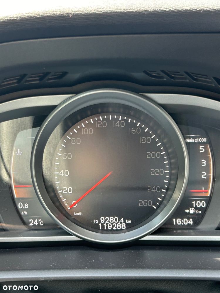 Volvo V40 D3 Drive-E Ocean Race - 5