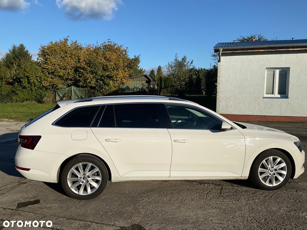 Skoda Superb 2.0 TDI Ambition DSG - 4