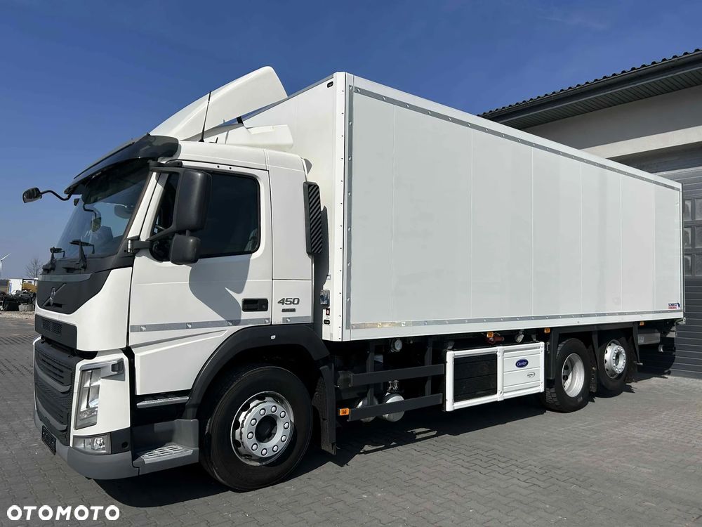 Volvo VOLVO FM 450 CHŁODNIA SCHMITZ CARRIER OŚ SKRĘTNA