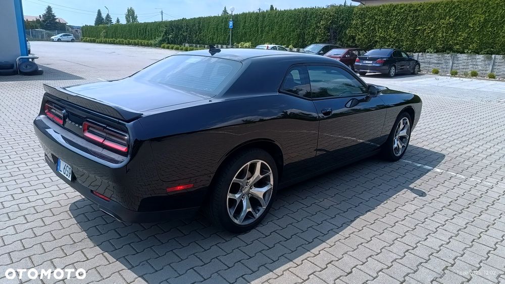 Dodge Challenger - 19