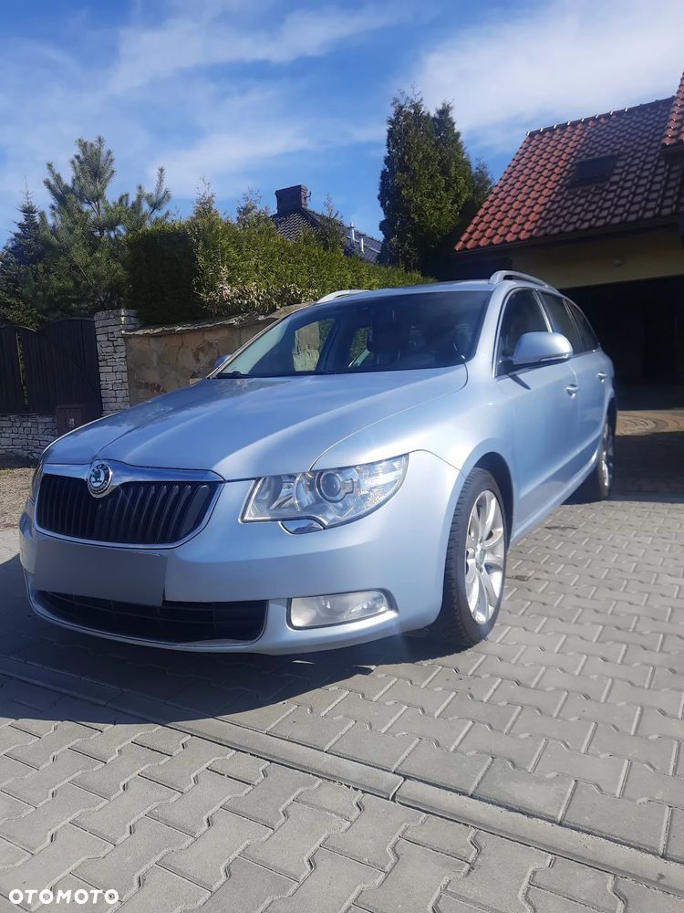 Skoda Superb 2.0 TDI Ambition - 1