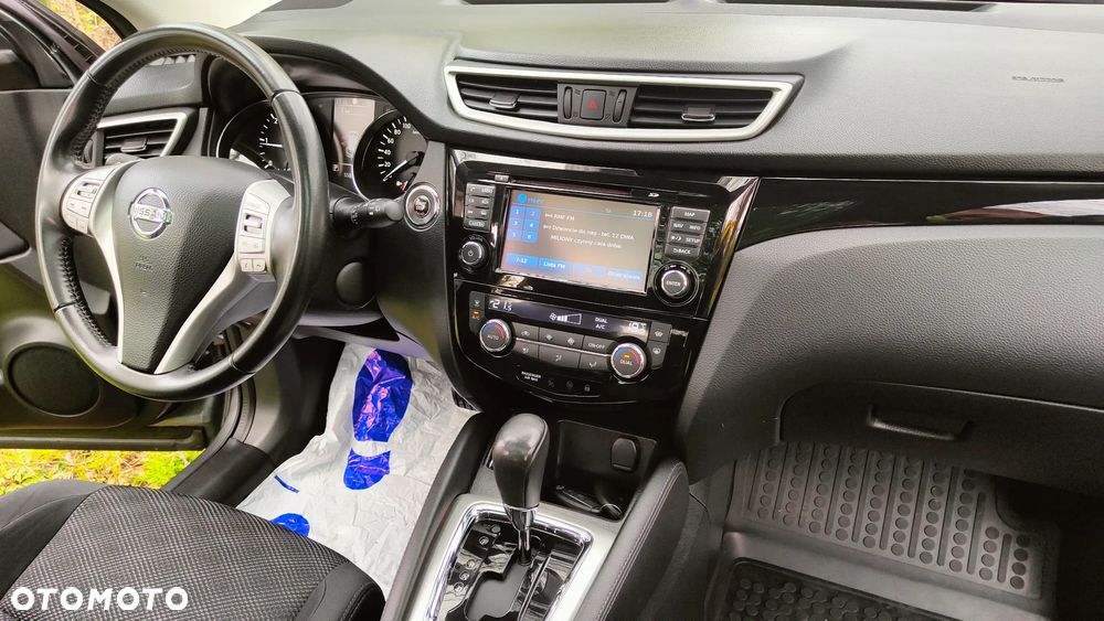 Nissan Qashqai 1.6 DCi Xtronic N-Connecta - 29