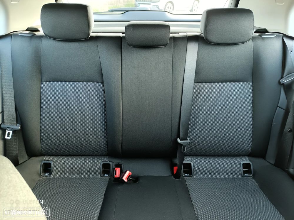 Mercedes-Benz A 180 d - 12