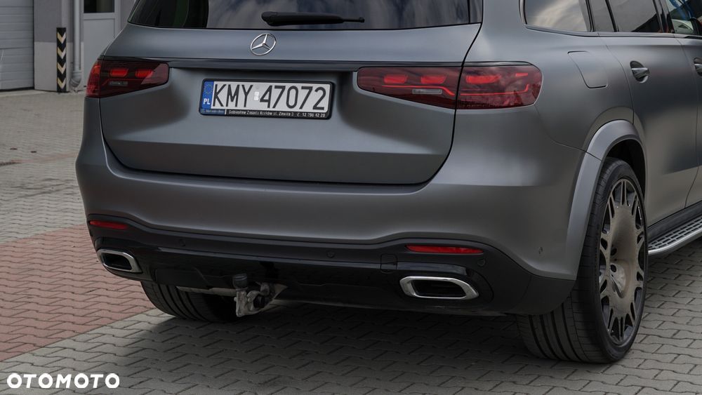 Mercedes-Benz GLS - 12