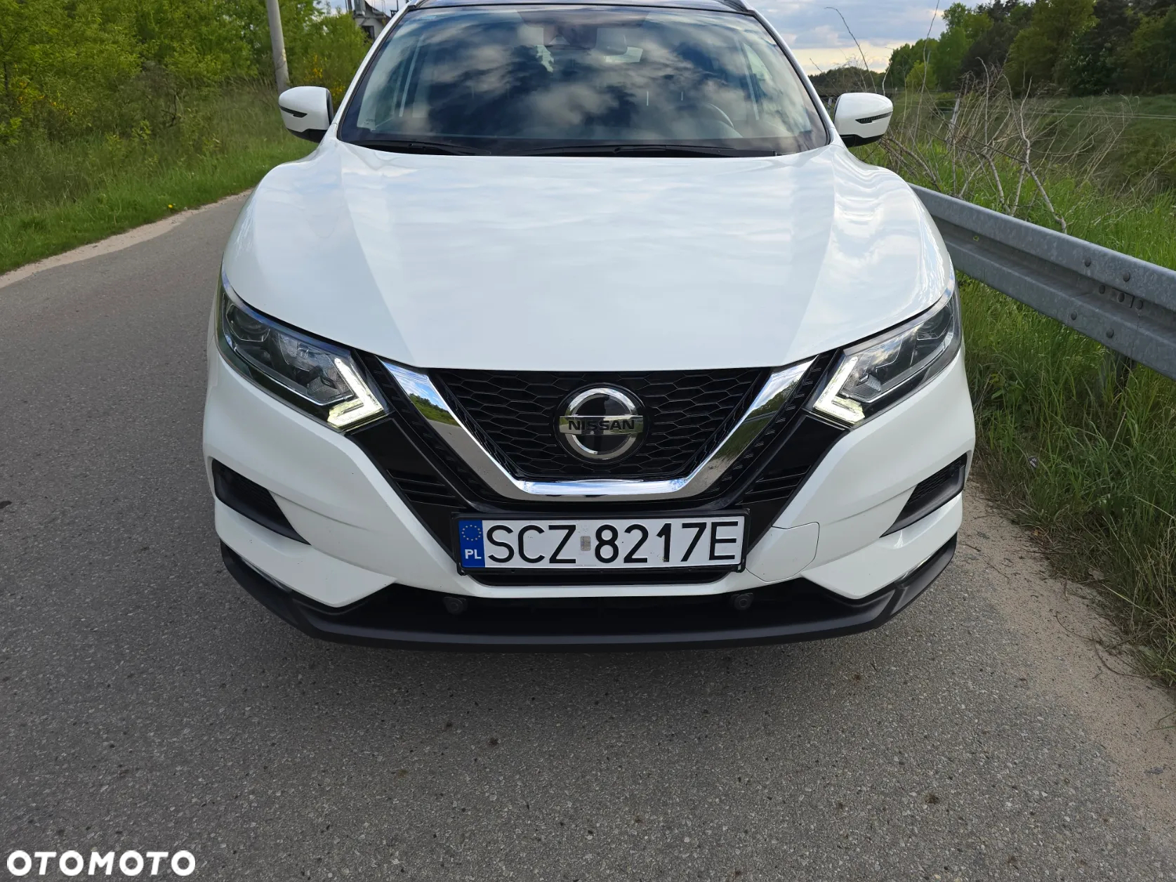 Nissan Qashqai 1.3 DIG-T Tekna - 26