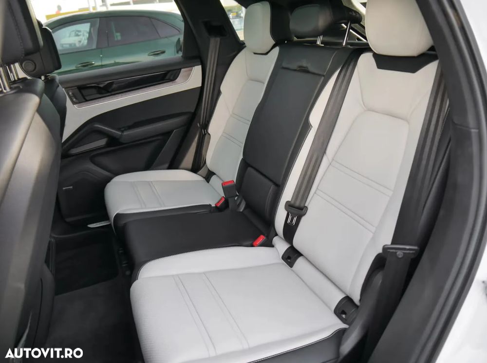 Porsche Cayenne E-Hybrid - 24